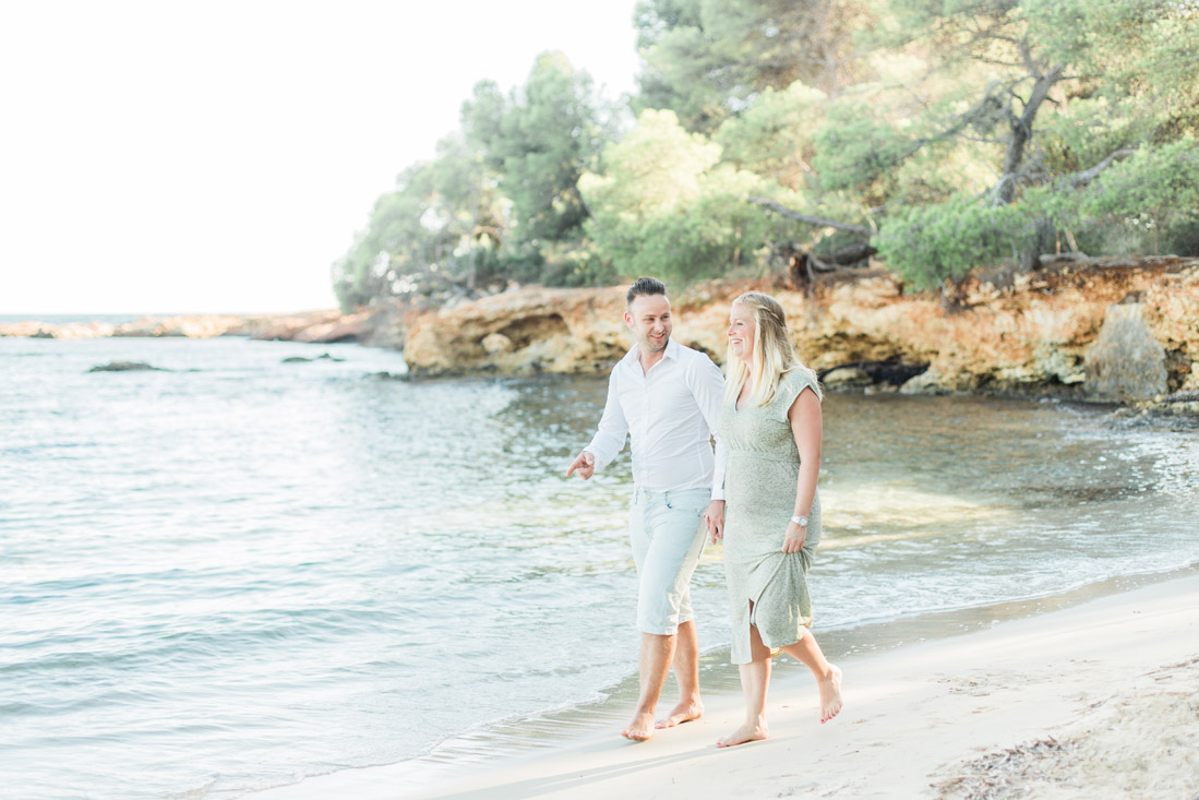 Maternity Pregnant Photoshoot shoot Fotoshoot Spain Ibiza fotograaf photographer zwangerschapsshoot strand rotsen Santa Eularia des Riu zonsondergang sunset Spanje Fine Art bruidsfotograaf