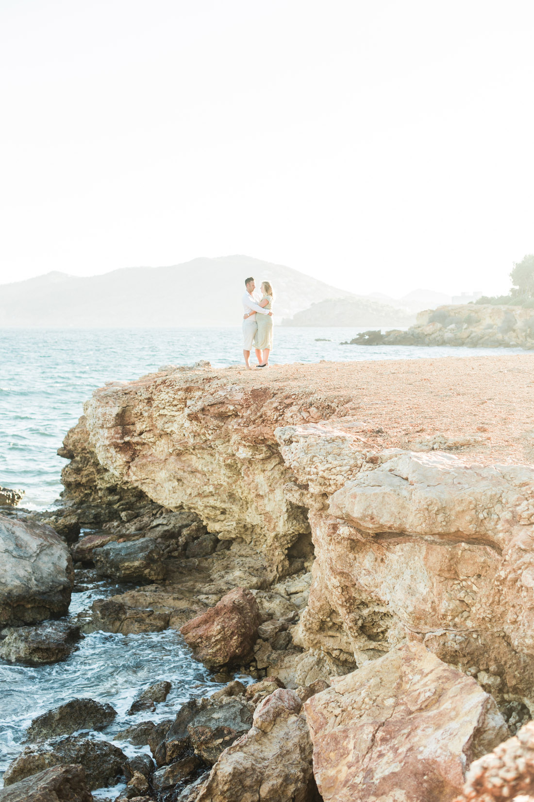 Maternity Pregnant Photoshoot shoot Fotoshoot Spain Ibiza fotograaf photographer zwangerschapsshoot strand rotsen Santa Eularia des Riu zonsondergang sunset Spanje Fine Art bruidsfotograaf Espanha fotografo Portugal algarve fotografia