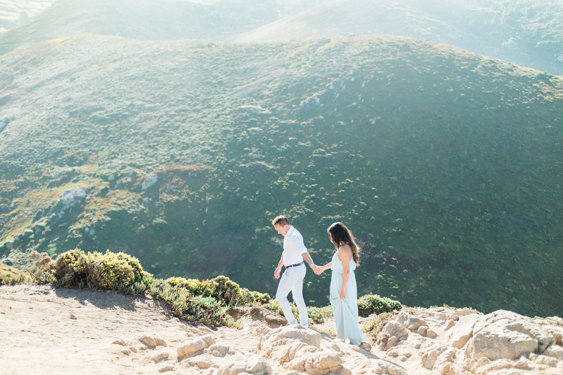 Portugal fine art photographer fotograaf Algarve Lissabon Cabo Roca Sintra Lisbon Lisboa buitenland engagement shoot loveshoot wedding bruiloft fotografo casamento praia coast rocks fotoshoot Dutch bruidsfotograaf fotografie esession e-session rotsen strand kust trouwen in Portugal Lissabon