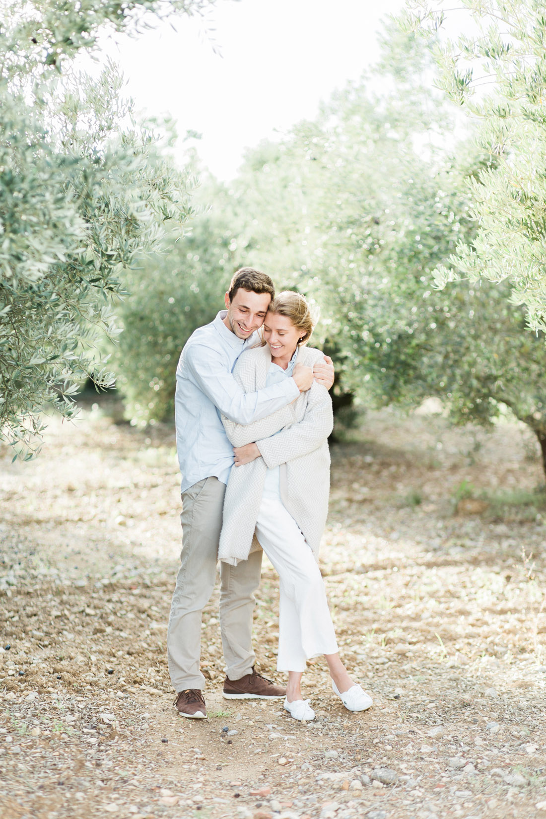 Fine Art wedding photographer photography Catalunya Spain Spanje Fotografo Espanha Catalonie Costa Brava fotografia l'Estartit Torroella de Montgri bruiloft bruidsfotograaf fotograaf strand olijfbomen olive trees olijfgaard boomgaard fotoshoot loveshoot engagement shoot esession engaged verloofd trouwen in Spanje op het strand zonsondergang beach wedding shoot photo shoot na praia Nederlandse fotograaf in Spanje