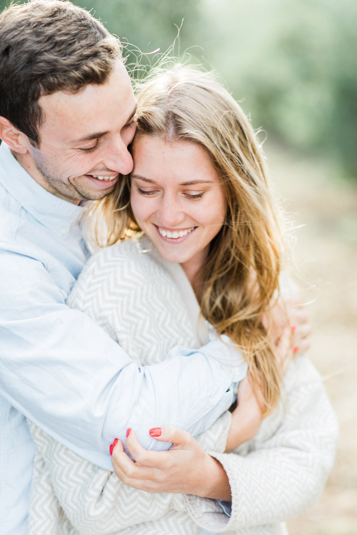 Fine Art wedding photographer photography Catalunya Spain Spanje Fotografo Espanha Catalonie Costa Brava fotografia l'Estartit Torroella de Montgri bruiloft bruidsfotograaf fotograaf strand olijfbomen olive trees olijfgaard boomgaard fotoshoot loveshoot engagement shoot esession engaged verloofd trouwen in Spanje op het strand zonsondergang beach wedding shoot photo shoot na praia Nederlandse fotograaf in Spanje coach mentorsessie coaching workshop