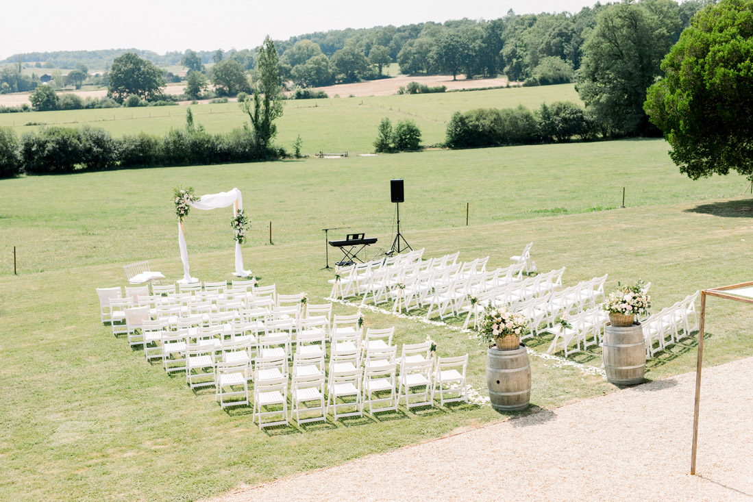 Fine art fotograaf photographer Milou van Ham Fotografie bruidsfotograaf Frankrijk Dordogne Charente France chateau de Lerse kasteel French castle wedding photography and videography videograaf photographe team lichte stijl romantisch zonsondergang styling weddingplanner België huwelijk huwelijksfotograaf trouwen in het buitenland destination wedding mariage Perignac Angouleme romantic chic pool lavender getting married shoot photoshoot poolparty zwembad pool groom bride dress§Fine art fotograaf photographer Milou van Ham Fotografie bruidsfotograaf Frankrijk Dordogne Charente France chateau de Lerse kasteel French castle wedding photography and videography videograaf photographe team lichte stijl romantisch zonsondergang styling weddingplanner België huwelijk huwelijksfotograaf trouwen in het buitenland destination wedding mariage Perignac Angouleme romantic chic pool lavender getting married shoot photoshoot poolparty zwembad pool ceremony setting