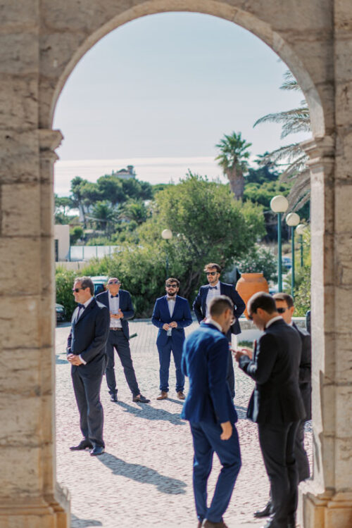 Wedding Forte da Cruz Lisbon Portugal destination wedding photographer for casamento Lisboa American couple getting married in Europe with Dutch light and airy photographer who speaks English and Portuguese