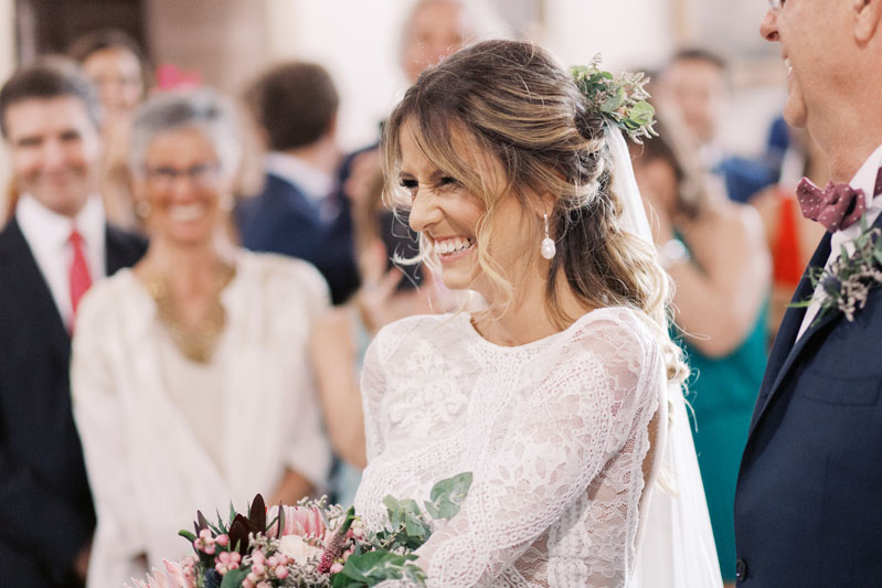 Wedding Forte da Cruz Lisbon Portugal destination wedding photographer for casamento Lisboa American couple getting married in Europe with Dutch light and airy photographer who speaks English and Portuguese