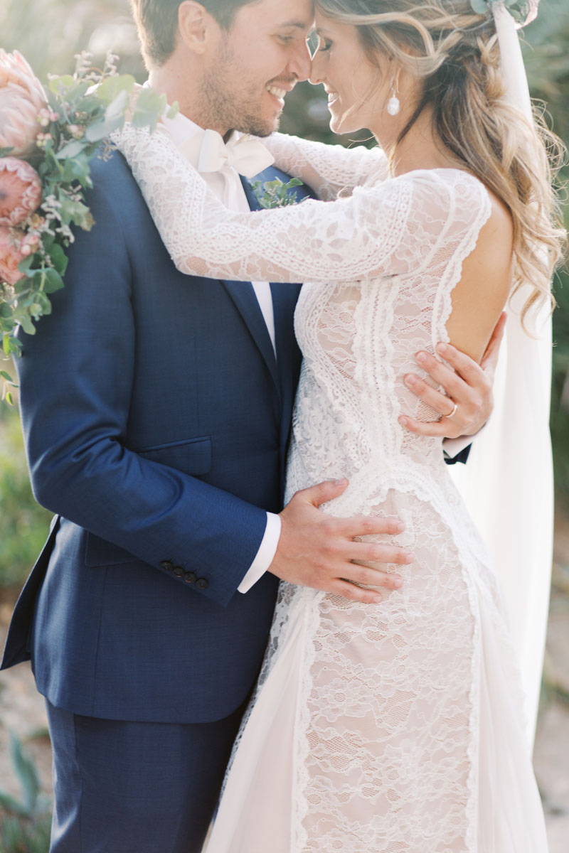 Wedding Forte da Cruz Lisbon Estoril Portugal destination wedding photographer for casamento Lisboa American couple getting married in Europe with Dutch light and airy photographer who speaks English and Portuguese